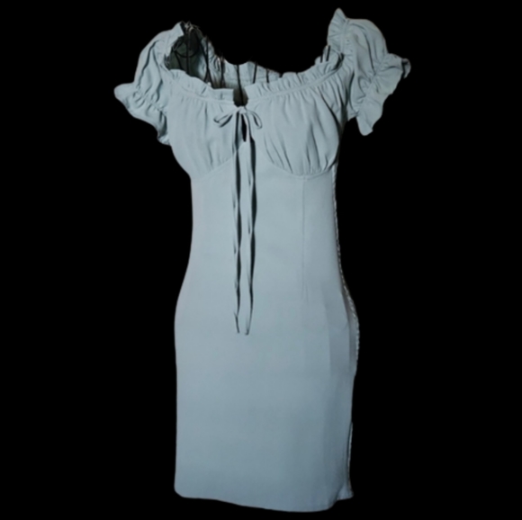 Love Tree On or Off The Shoulders Mini Dress - Picture 4 of 9